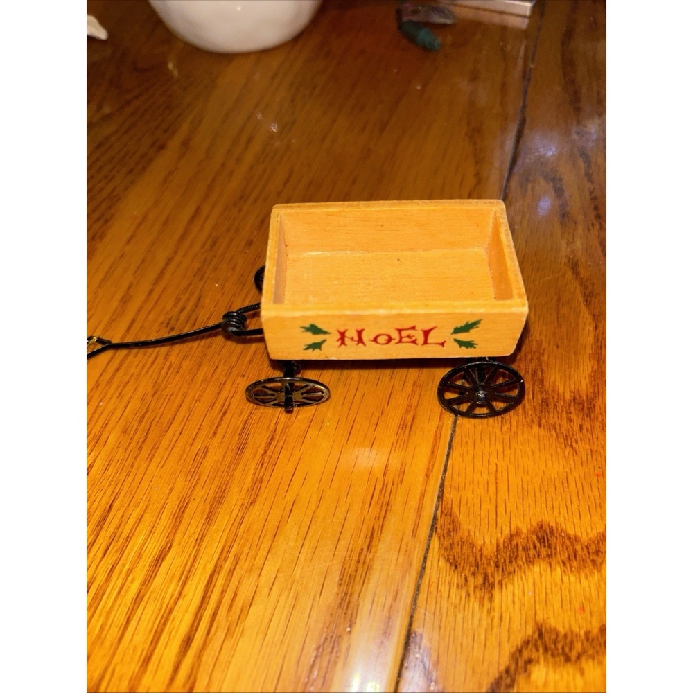 1985 Vintage Mini Wagon Miniature Collection